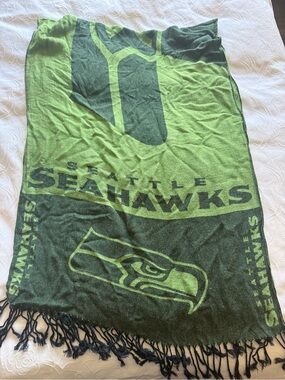 Seattle Seahawks Reversible Pashmina Scarf Shawl Green Fringe Wrap